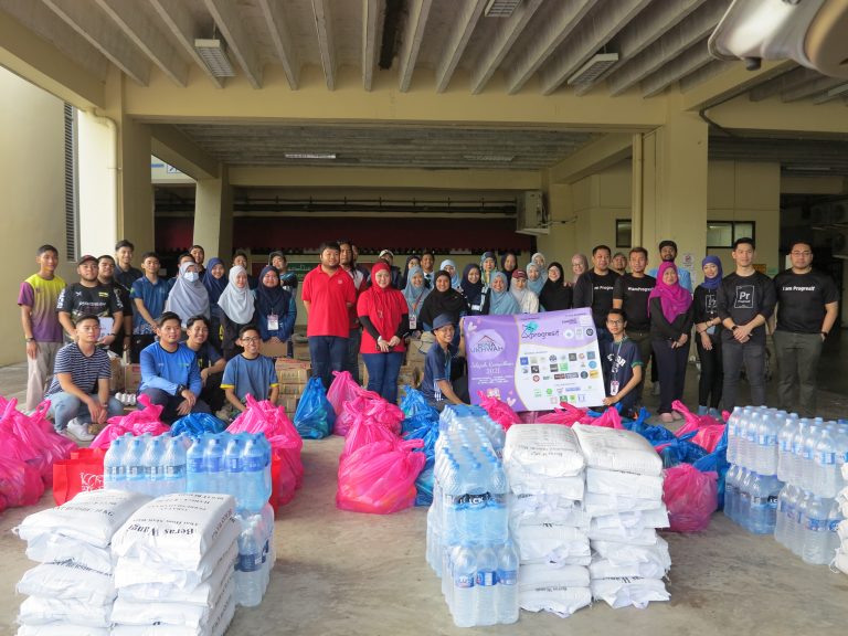 Readymix Graced Families with Ramadhan Donations (2021)