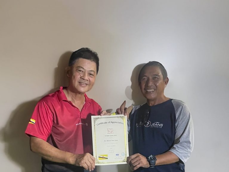 READYMIX HOSTED A FAREWELL DINNER FOR A RETIRING CEMENT TANKER DRIVER AT SG. AKAR BATCHING PLANT (P23)